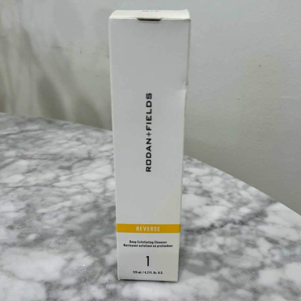 RODAN + FIELDS REVERSE Deep Exfoliating Cleanser